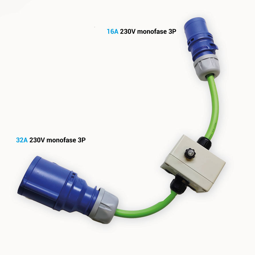 Adaptateur pour EV1 max 7.4 kW --> prise monophasée CEE 16A à 3 broches  (bleu)